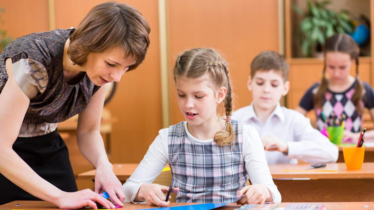Зарплати освітян продовжують зростати Зарплати освітян продовжують зростати