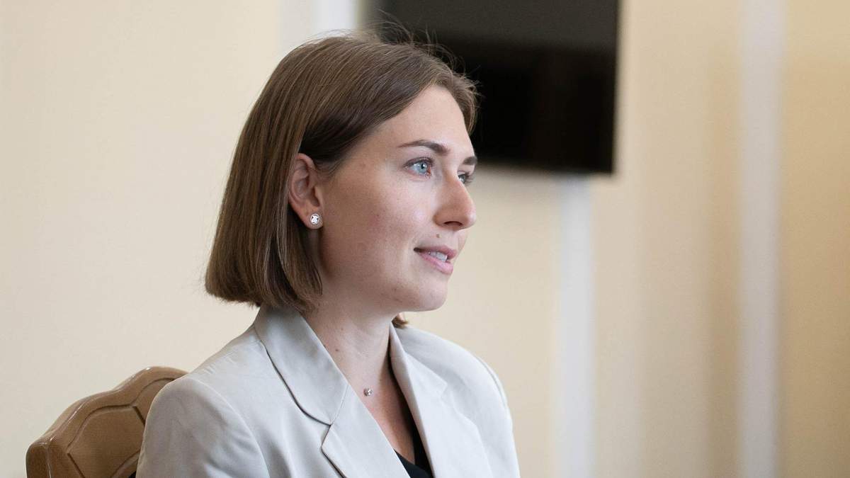 Сейчас в Украине не хватает квалифицированных кадров Сейчас в Украине не хватает квалифицированных кадров