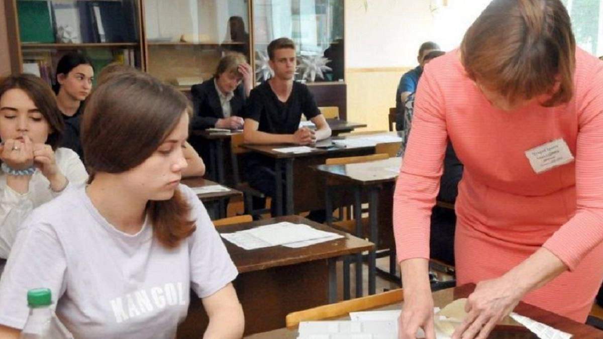 Дети из Донбасса смогут вступать в вузы без ВНО: что известно Дети из Донбасса смогут вступать в вузы без ВНО: что известно
