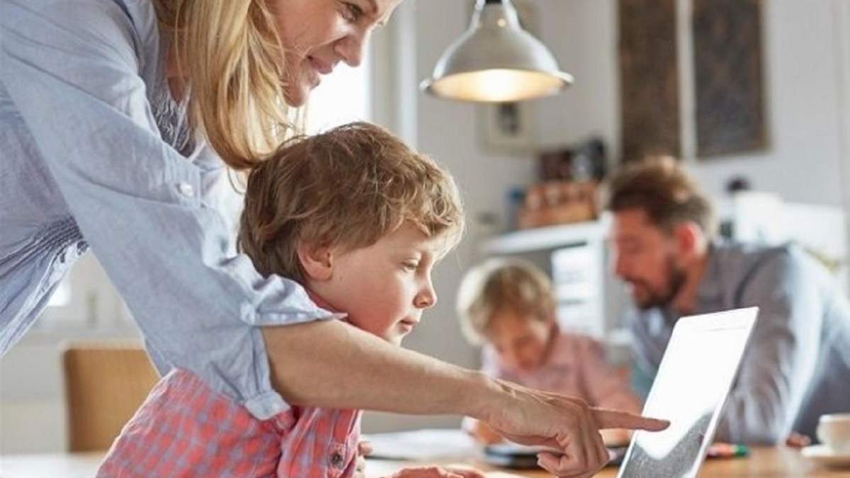 Интересное обучение для самых маленьких: 10 видеоуроков для дошкольников на YouTube Интересное обучение для самых маленьких: 10 видеоуроков для дошкольников на YouTube