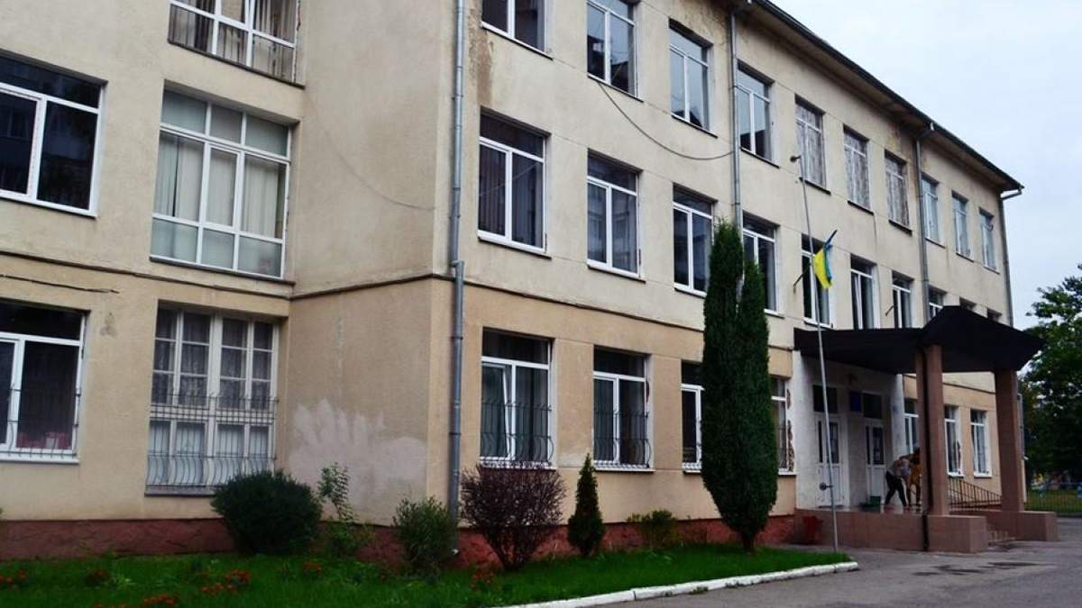 Івано-Франківськ відкриє школи 1 вересня незалежно від рішень уряду Івано-Франківськ відкриє школи 1 вересня незалежно від рішень уряду