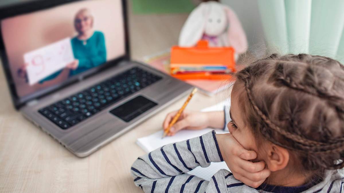 Дистанційне навчання в школах України: міста та регіони червоної зони Дистанційне навчання в школах України: міста та регіони червоної зони