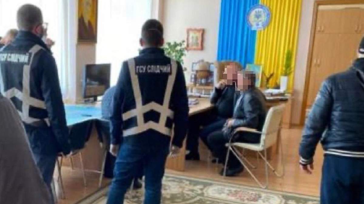 В Харькове будут судить ректора и проректора университета за взятку В Харькове будут судить ректора и проректора университета за взятку