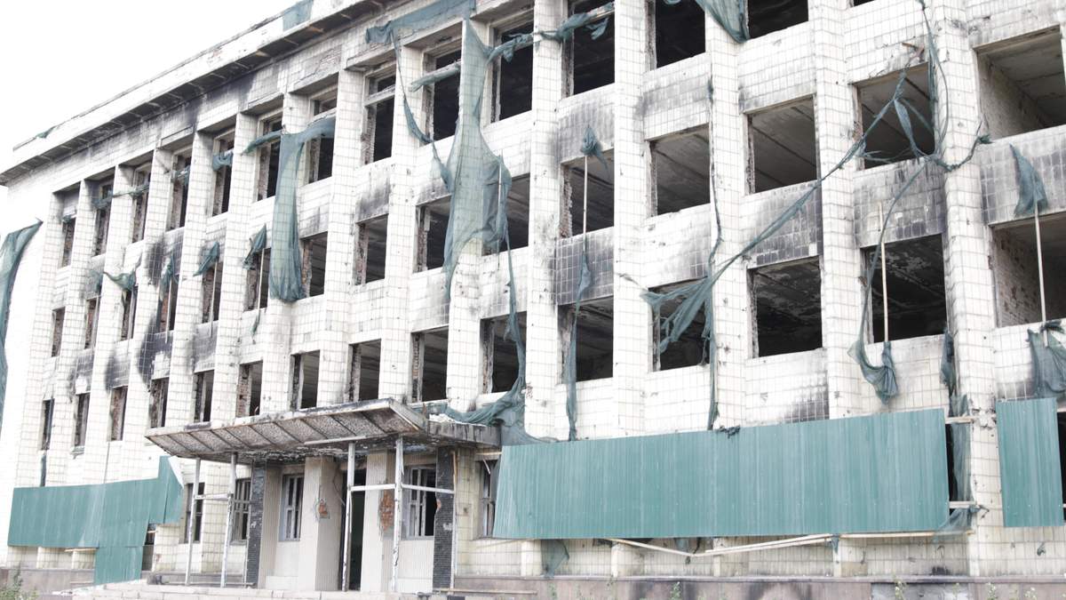 Скільки шкіл було пошкоджено через військові дії в Україні: дані МОН Скільки шкіл було пошкоджено через військові дії в Україні: дані МОН