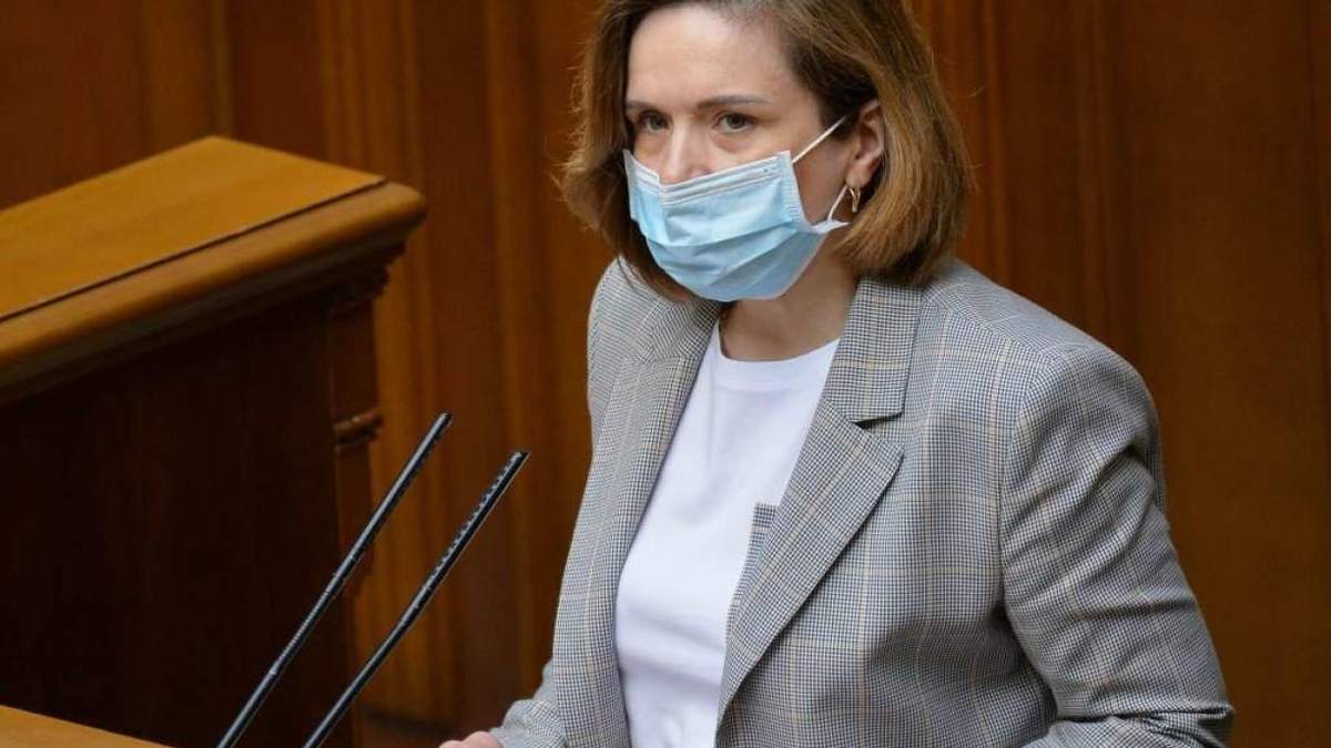 Захворюваність вчителів і учнів на COVID-19 різко збільшилася: Мандзій Захворюваність вчителів і учнів на COVID-19 різко збільшилася: Мандзій