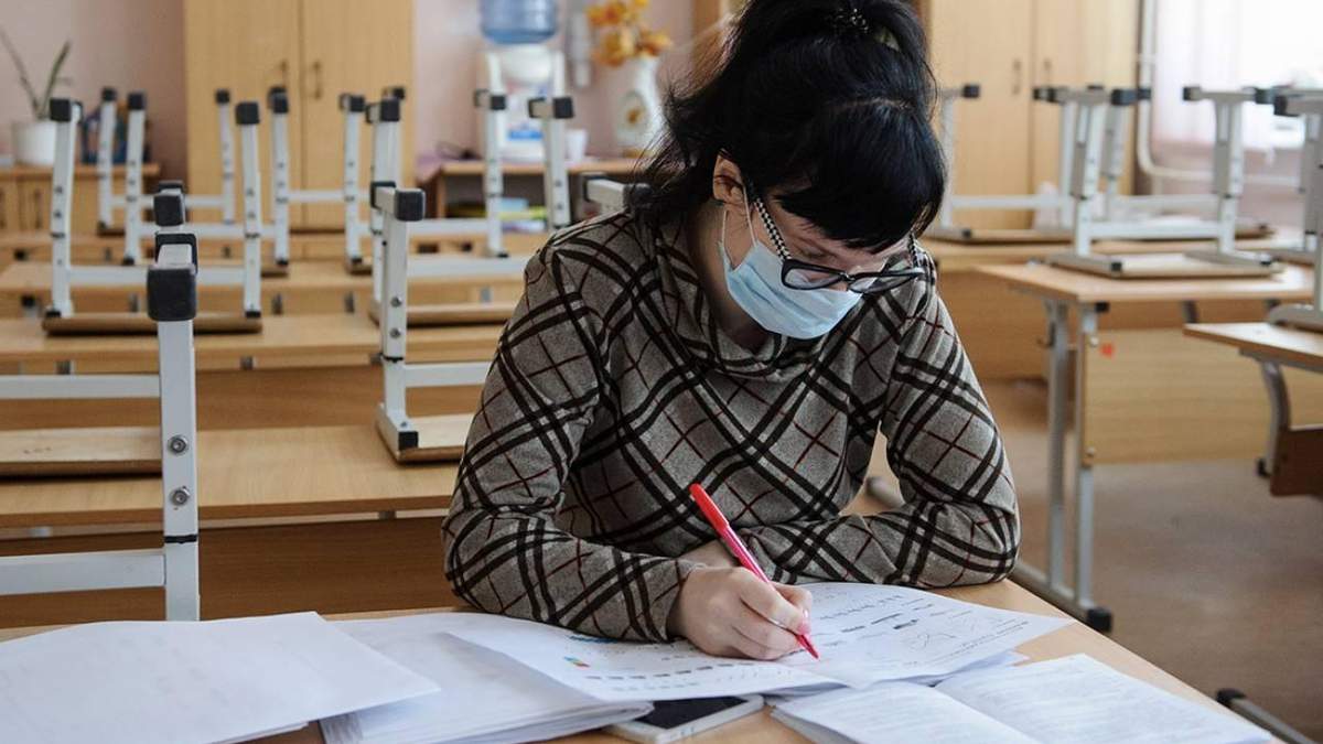 Якщо вчитель захворів на COVID-19: як підтримати колегу на карантині Якщо вчитель захворів на COVID-19: як підтримати колегу на карантині