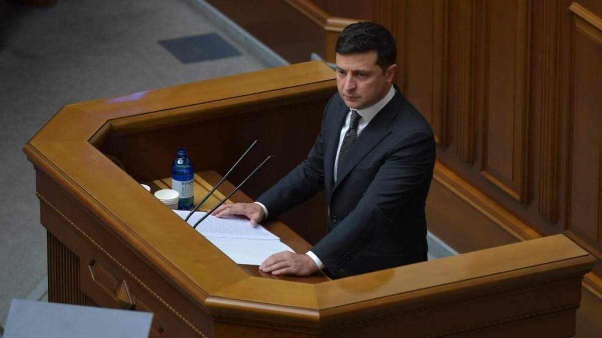 Успішні країни інвестують в освіту: Зеленський про зарплати освітян Успішні країни інвестують в освіту: Зеленський про зарплати освітян