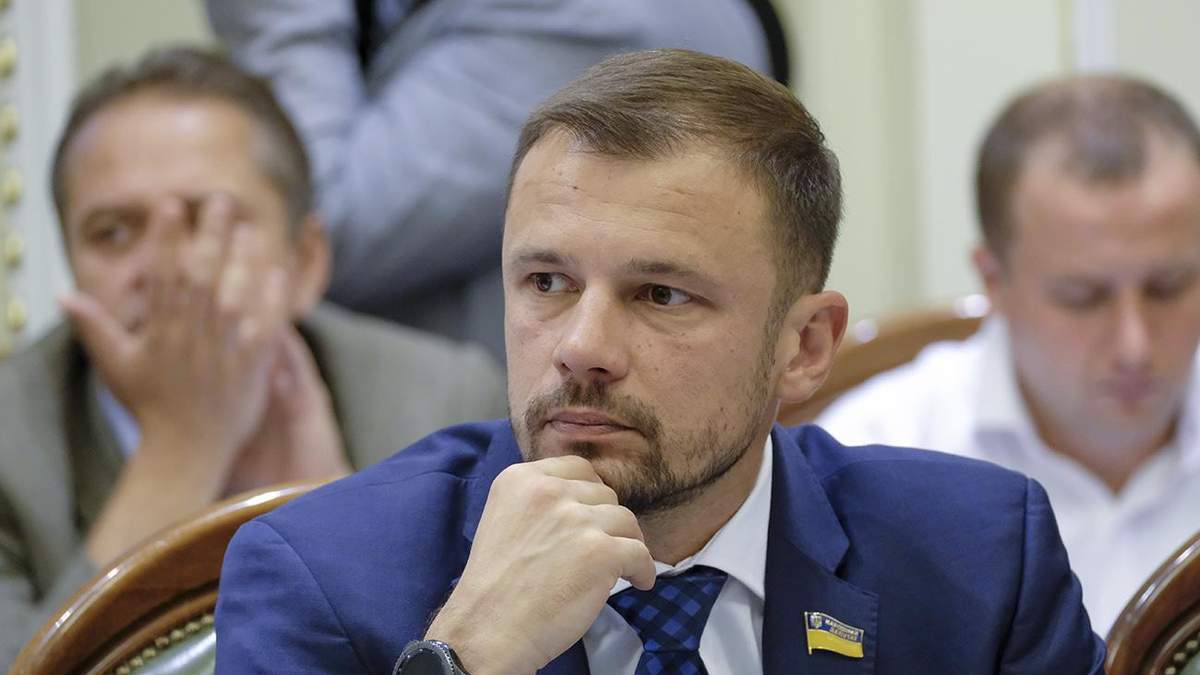 Бабак розповів, як навчатимуться школярі після осінніх канікул Бабак розповів, як навчатимуться школярі після осінніх канікул