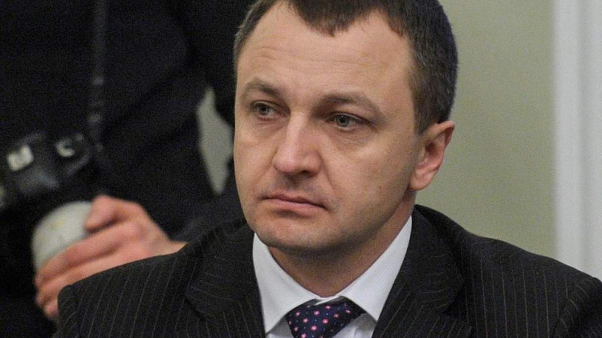 Педагоги не викладають українською мовою під час онлайн-навчання Педагоги не викладають українською мовою під час онлайн-навчання