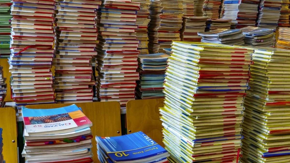 МОН изменит подходы к отбору школьных учебников: детали МОН изменит подходы к отбору школьных учебников: детали