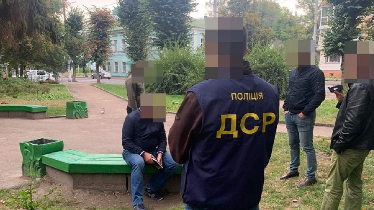 3000 долларов за экзамен: в Житомире будут судить доцента вуза 3000 долларов за экзамен: в Житомире будут судить доцента вуза
