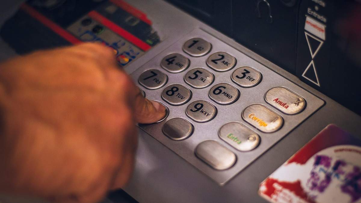 Откуда у банков деньги Откуда у банков деньги