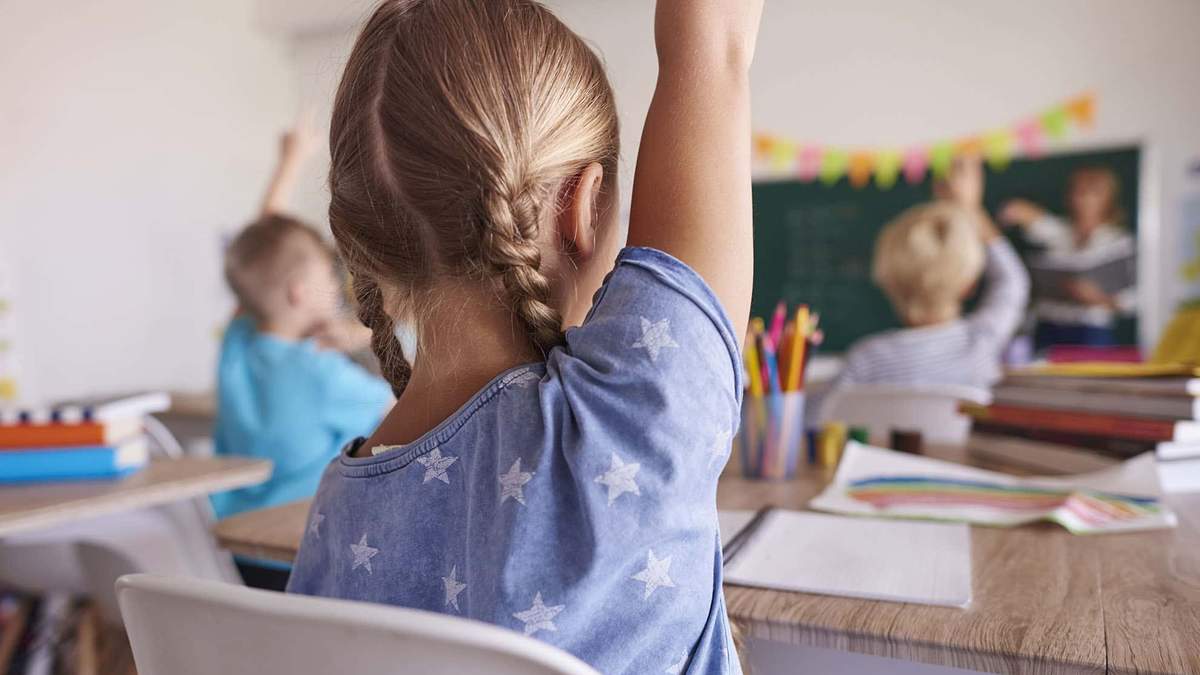 Що впливає на розподіл освітньої субвенції по школах: пояснення МОН - Україна новини - Освіта
