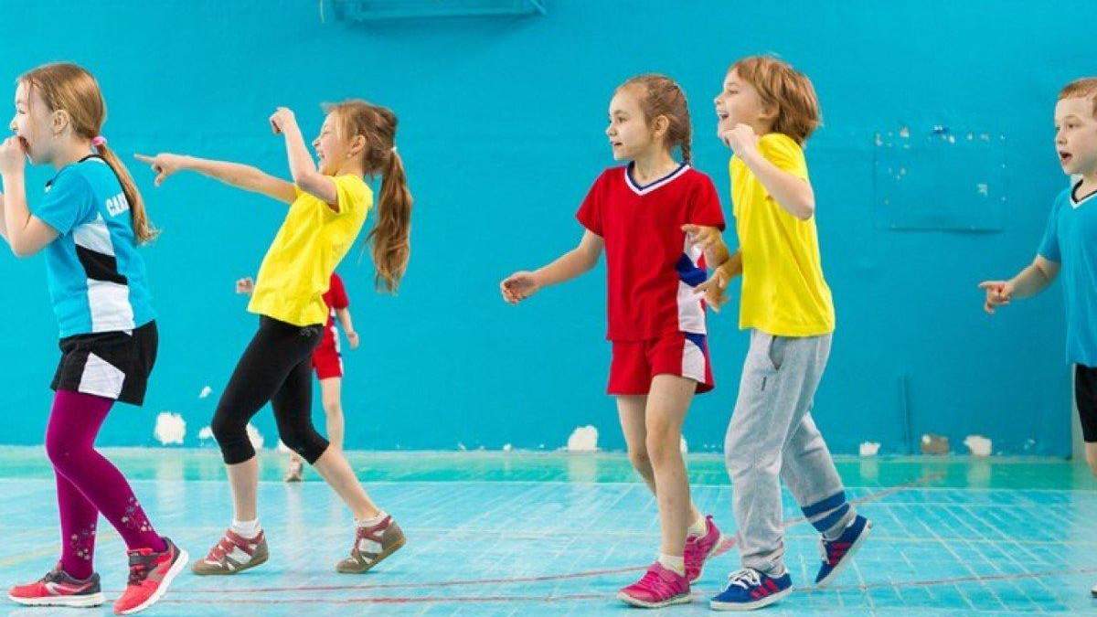 Вправи кожного дня: як в українських школах планують розвивати щоденний спорт - Україна новини - Освіта