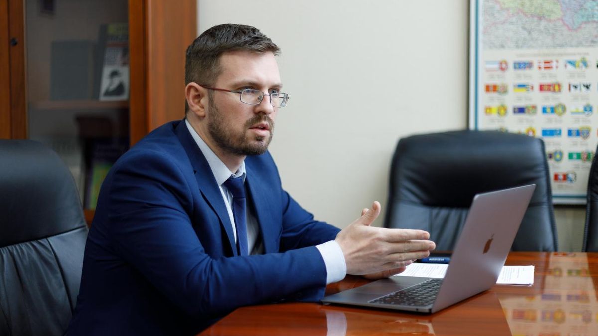 Большинство школ не может работать очно, – Кузин о вакцинации учителей от COVID-19 Большинство школ не может работать очно, – Кузин о вакцинации учителей от COVID-19