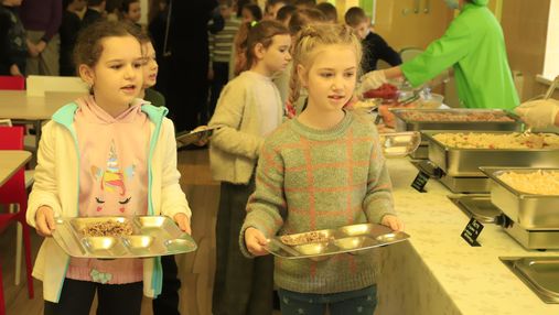 У школах буде "шведський стіл": для учнів Дніпра запроваджують нову систему харчування