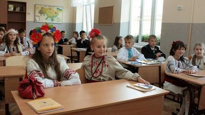 Навчання онлайн чи офлайн: до чого готуватися школярам в Україні