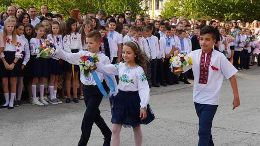 Як школи в Івано-Франківську будуть проводити святкові лінійки Як школи в Івано-Франківську будуть проводити святкові лінійки